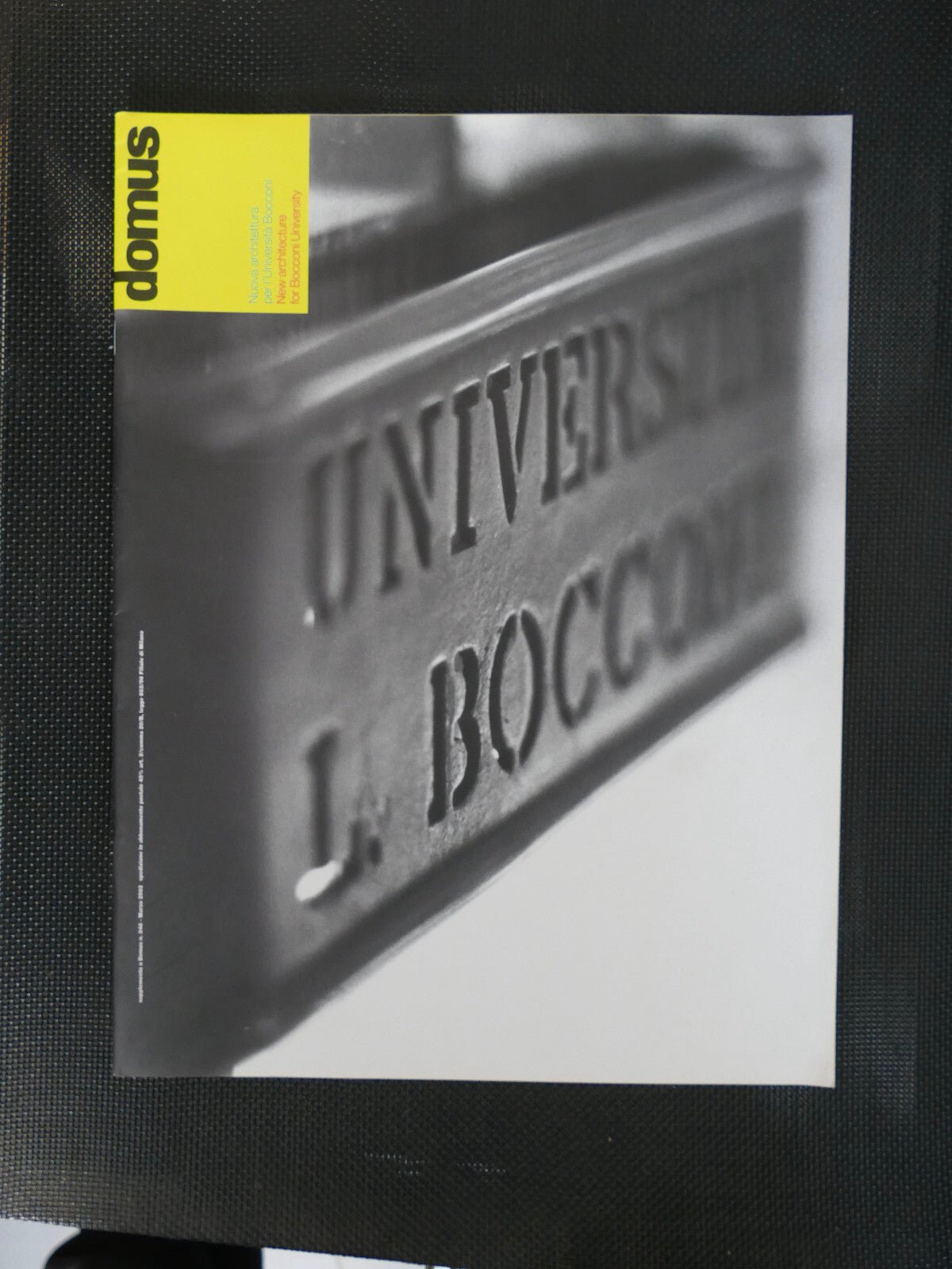 Rivista Domus n. 846 pubblicazione del 2002 sull'architettura italiana d'epoca con design dell'Università Bocconi