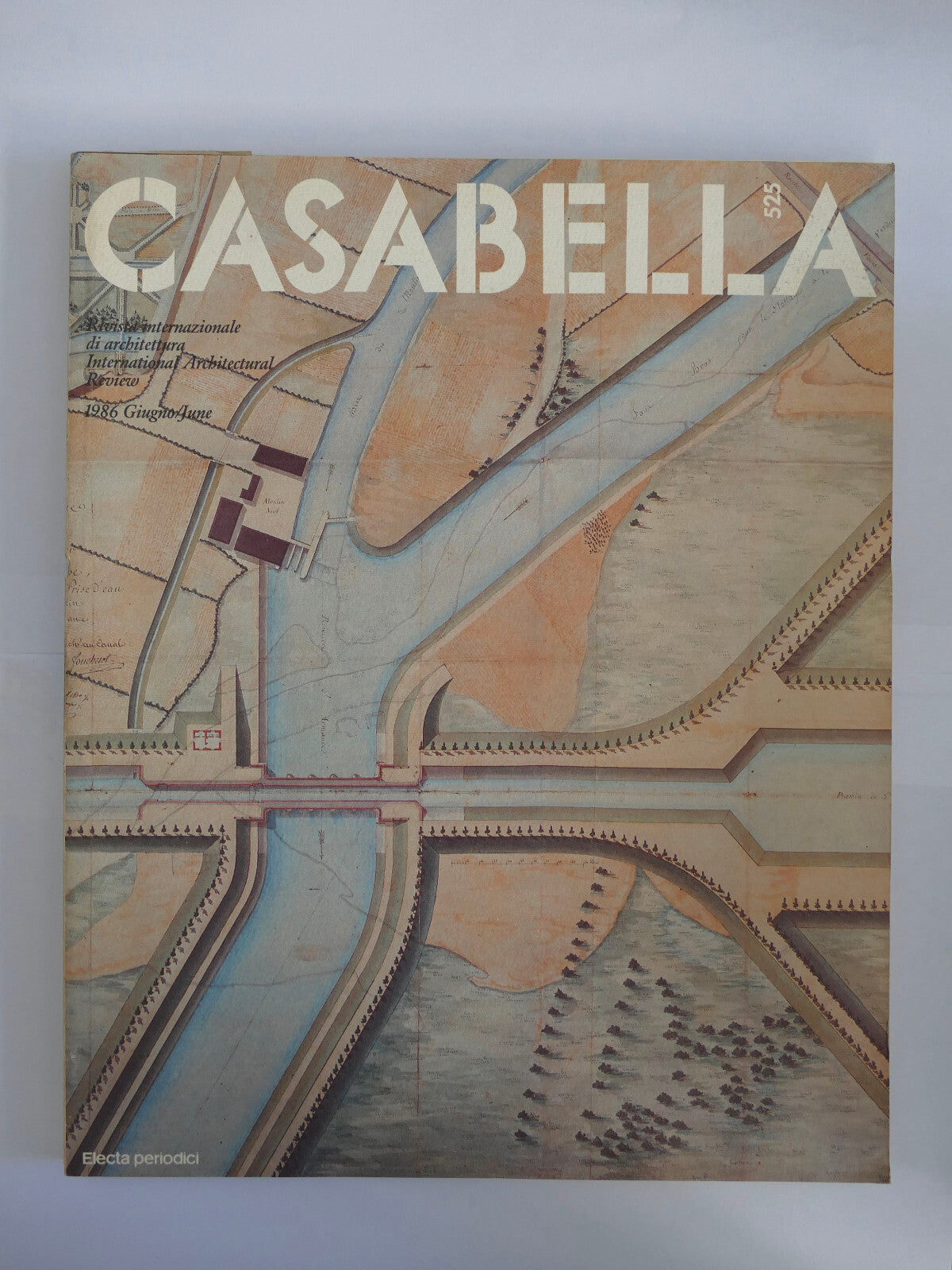 Casabella n. 525 1986 rivista vintage di architettura italiana con mappe illustrate di pianificazione urbana