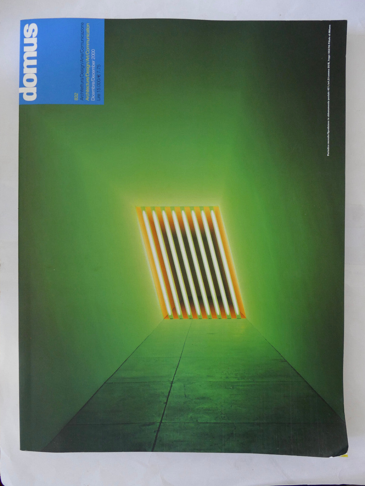 Domus no 832 vintage Italian architecture magazine December 2000 modern design and art publication