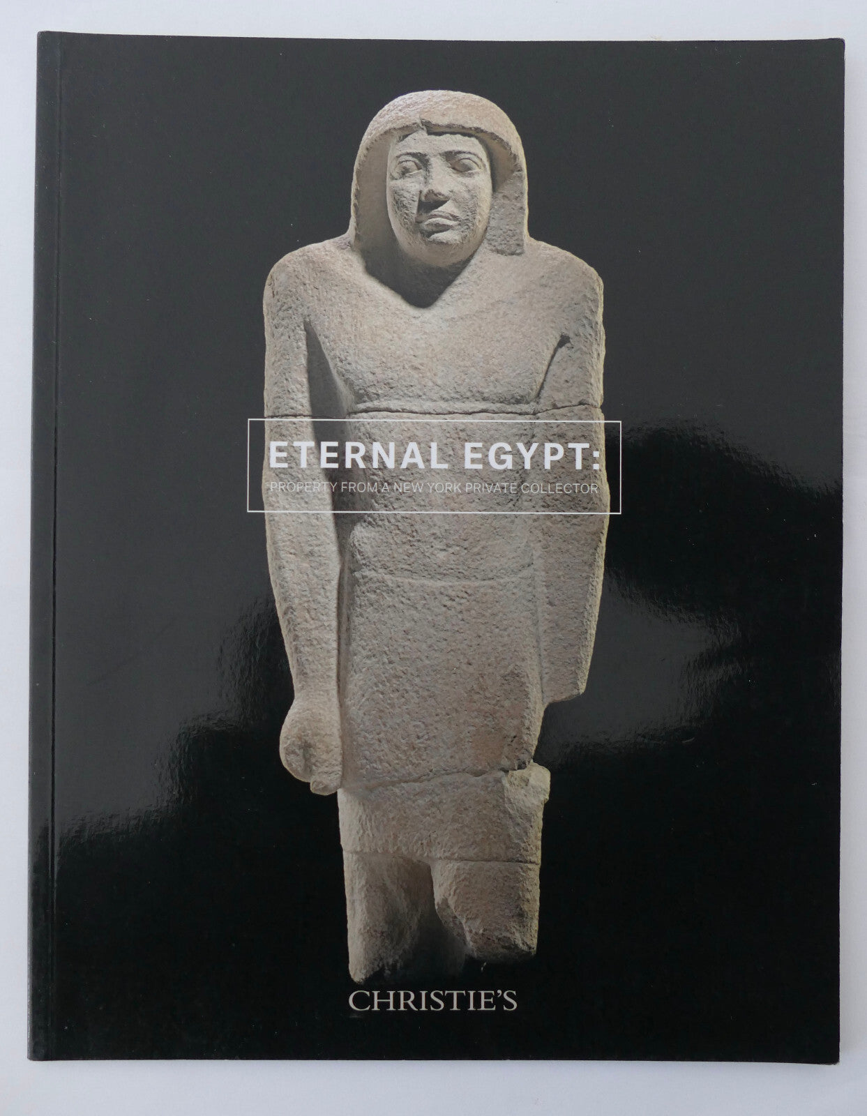 Catalogo Eternal Egypt con antichi reperti egiziani dalla collezione privata di Christie's