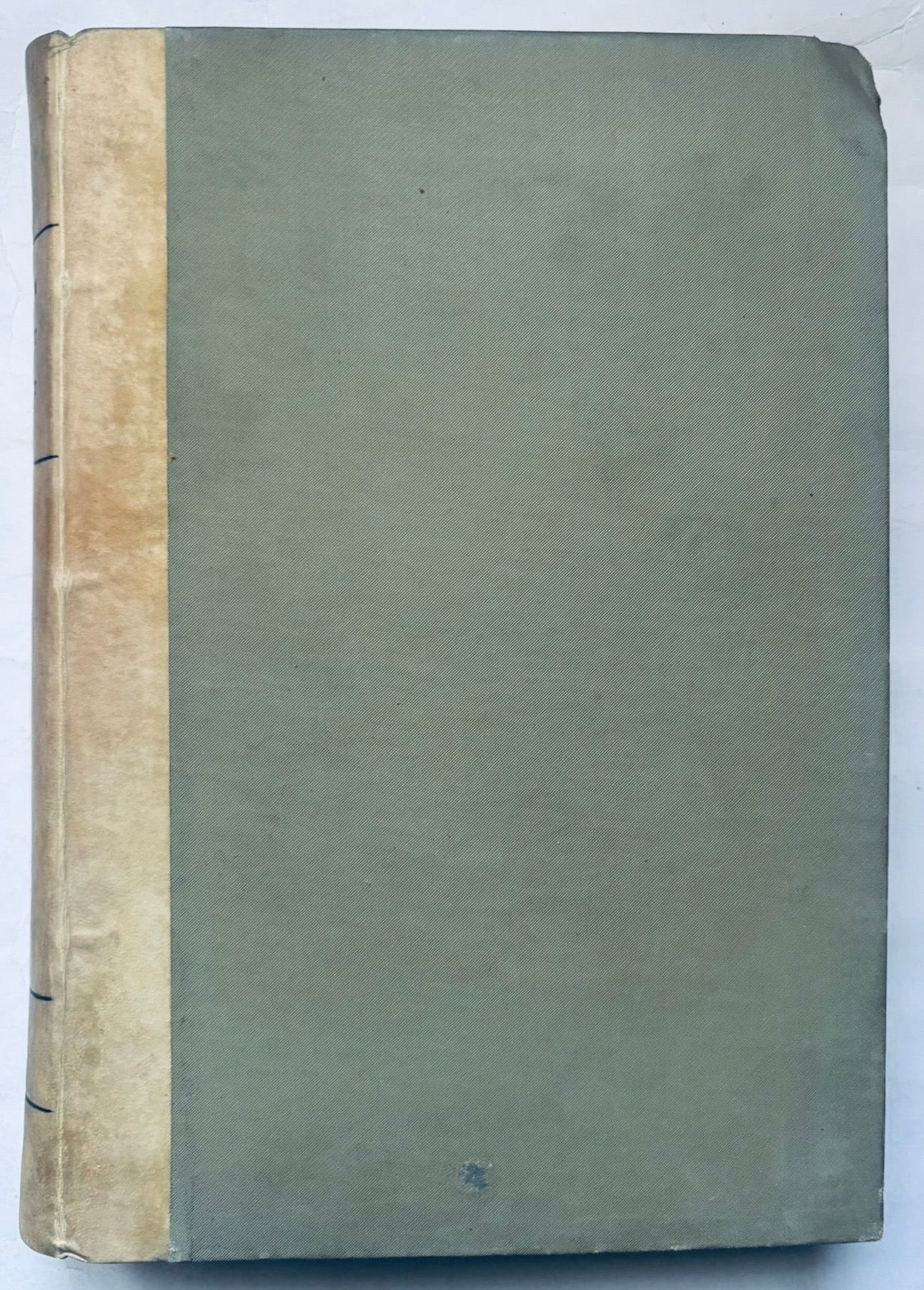 Vintage hardcover book LA CHIRURGIA DEGLI ORGANI DI MOVIMENTO VII by V. Putti on anatomy