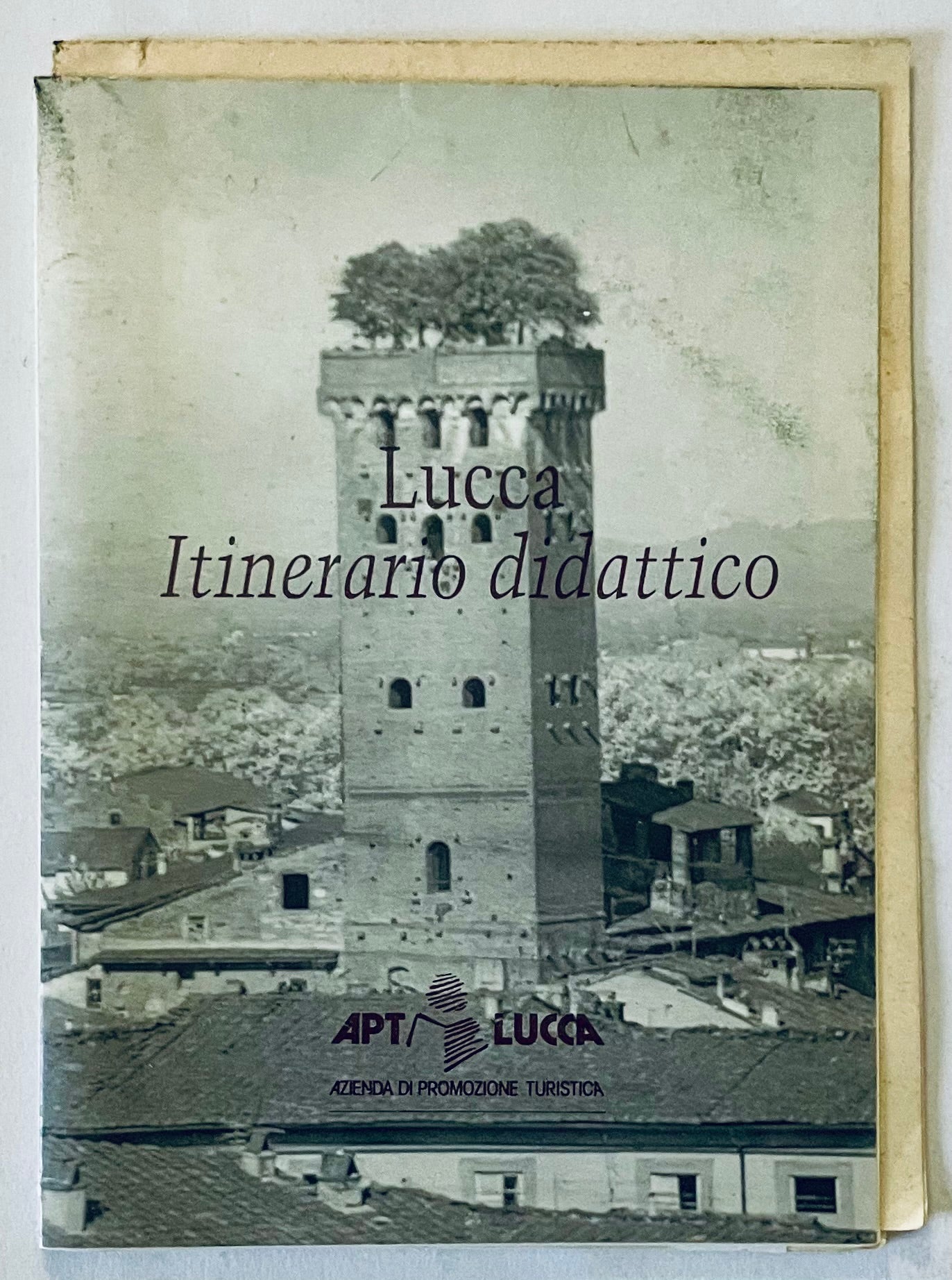 Guida di viaggio educativa Lucca Itinerario Didattico di Azienda di Promozione Turistica Lucca
