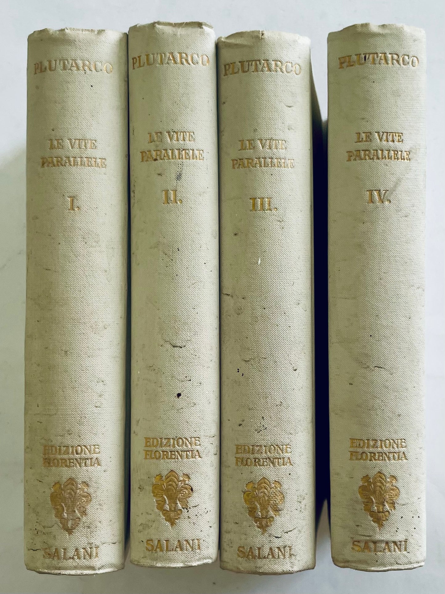 Set di quattro volumi vintage Plutarco I-IV Le Vite Parallele 1931 Edizione Florentia Salani libri