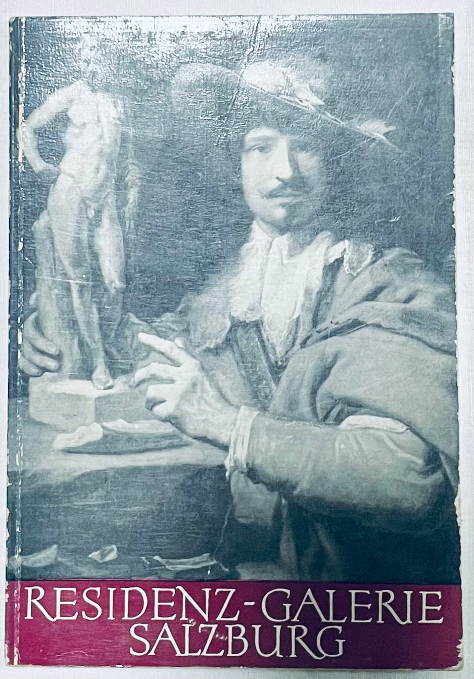 Catalogo d'arte Vintage Residenz-Galerie Salzburg con sculture classiche e ritratti pittorici