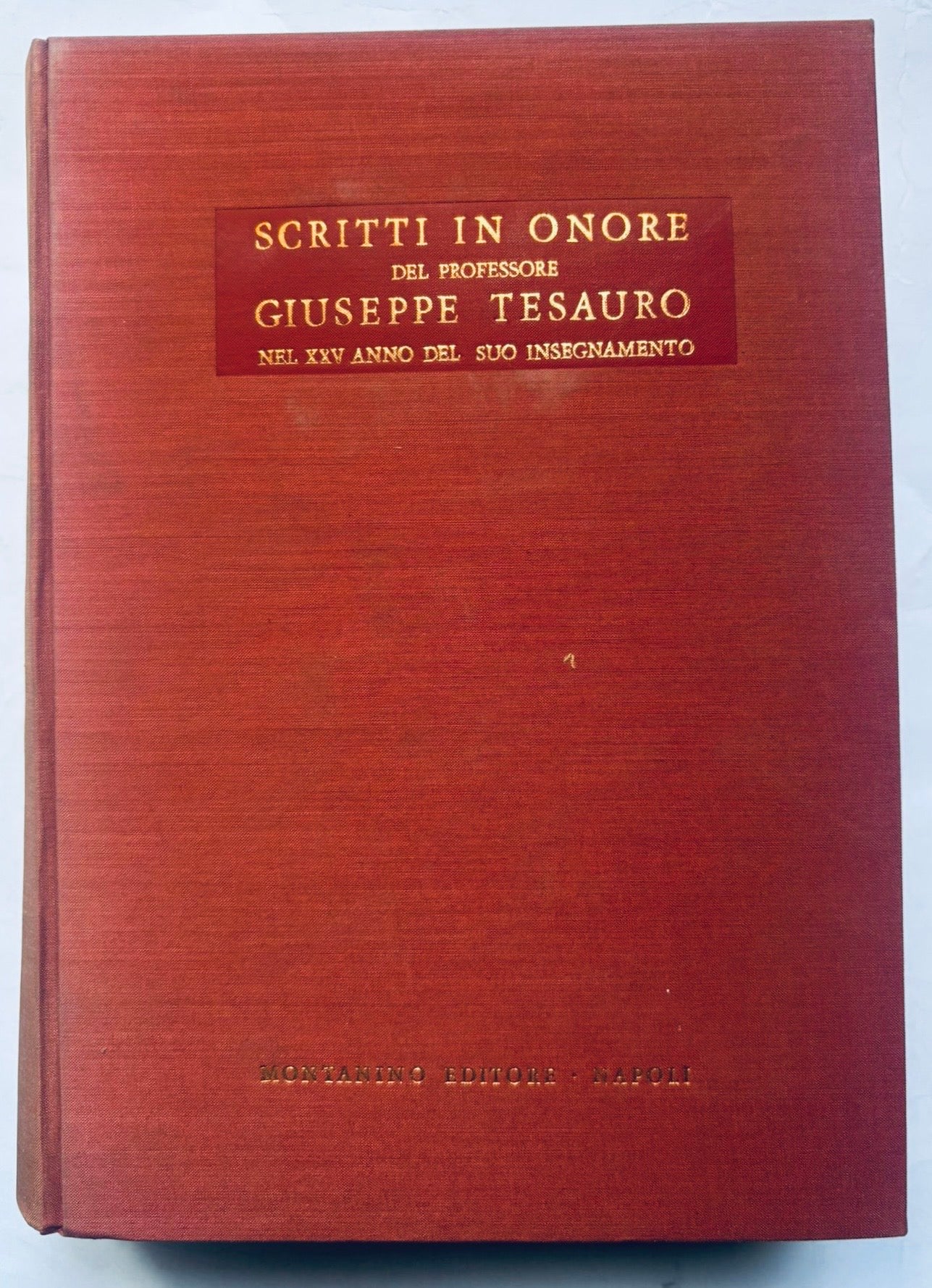 Libro rilegato vintage Scritti in Onore del Professore Giuseppe Tesauro volume II