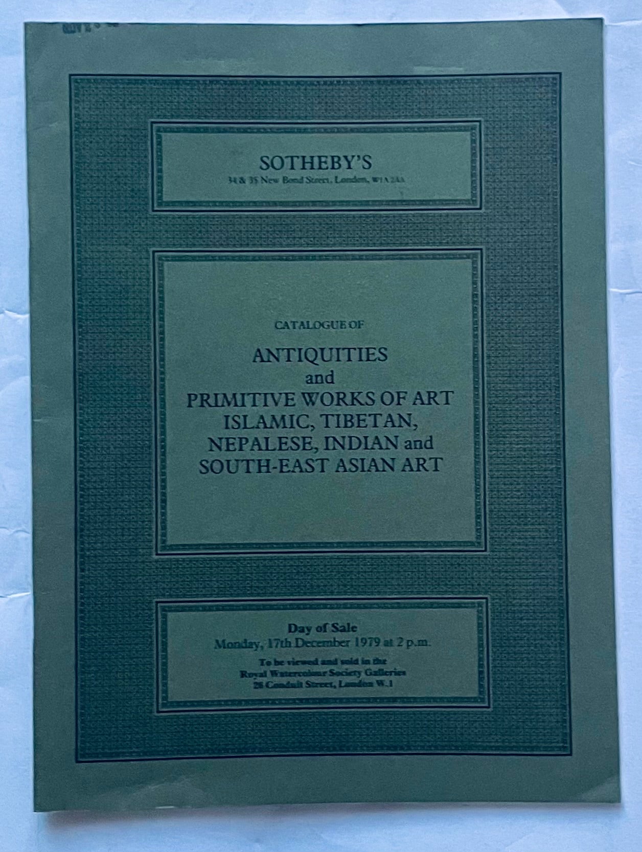 Catalogo d'asta vintage Sotheby's di antichità e arte primitiva islamica, tibetana, nepalese, indiana e del Sud-est asiatico del 1979